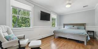 211 Pinelynn Road Gallery 9