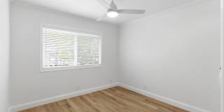 OPEN HOUSE SATURDAY 4/11 - 12PM TO 2PM Sunny and Bright 3 Bedroom End Unit in Yorktown Villas Neighborhood Gallery 26