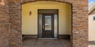 Luxury East Medford Home with 4 Bedrooms, 2 Bonus Rooms & Dual Living Areas Gallery 7