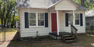 Welcome to this charming 2-bedroom, 1-bathroom home located in the heart of Russellville, AR. Gallery 1