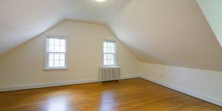 Charming & Spacious Colonial in N Cleveland Park w/Park-Like Rear Garden & Detached Garage Gallery 54
