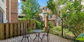 7489 CARRIAGE HILLS Drive Gallery 37