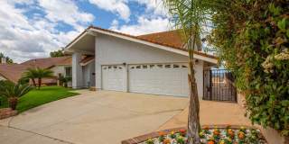 Luxury Home with Spectacular View Luxury Home with Spectacular View Gallery 1