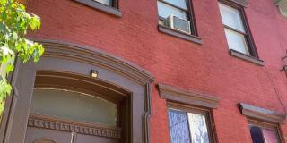 2nd Floor 2 Bedroom Apartment in Downtown York City Gallery 1