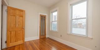 Great 4 Bed Available 9/1/26 Gallery 18