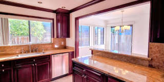 Beautiful 2bd Townhouse With Attached Garage, Private Patio, Pool/Hot Tub, & Clubhouse! Gallery 12