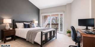 17083 Palisades Cir Gallery 24