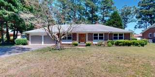 Charming 3 Bedroom Brick Ranch with Refurbished Original Woodwork Gallery 1