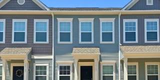 BEAUTIFUL 2 Bedroom Townhome in MIDLAND - Available July 2026 Gallery 1