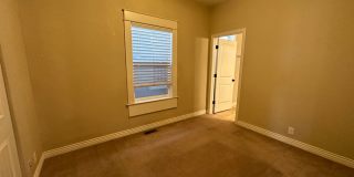 Charming 2BR house, fenced yards, exposed brick, open feel, great location! (Hooker) Gallery 13