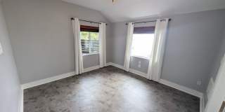 A Storybook Dream in Kingston, Available Now! Lowbank Waterfront, Beach Access, Panoramic Views & More. Gallery 9