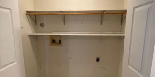 Super Nice 3bed, 2bath house with 2 car garage in Central Location Gallery 13