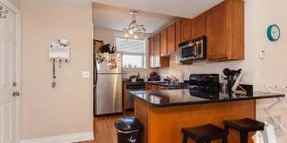 1516 W Waveland Gallery 2