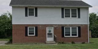 2 bedroom, 1 bath apartment Gallery 1