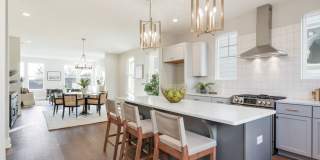 Beautiful Charlotte Park Townhome With Two Car Garage Gallery 1
