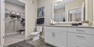 River House Gallery 25