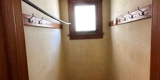 Beautiful 5 Bedroom, 2 Bath in Prime Location Near Campus Beautiful 5 Bedroom, 2 Bath in Prime Location Near Campus Gallery 21