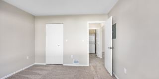 Hidden Creek Apartments Gallery 16