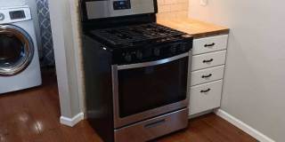 Charming 3 bedroom near Washburn University. Gallery 10