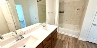 *MOVE IN SPECIAL* Kitchen Lovers Dream – Tons of Cabinet Space & Included Appliances! Gallery 11