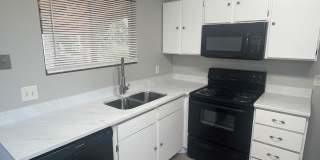 1537 W Ponderosa Ln Gallery 3