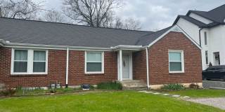 Renovated 2 Bedroom/ 1 Bath Duplex minutes to 12th South, Lipscomb, Belmont and Vandy Gallery 1