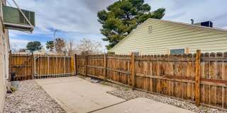 Modern 2 Bedroom House With A Huge Backyard! Gallery 29