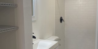 27 E Transit Gallery 7