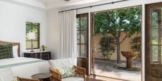 4949 E Lincoln Drive Gallery 15