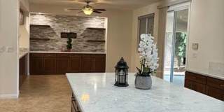 Elegant 4-Bedroom Oasis Near Downtown Summerlin Gallery 29