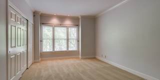 Two Bedroom Condo With Office in Green Hills Gallery 10