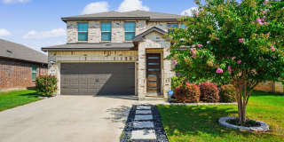 Spacious 5-Bedroom Home in Schertz - Realtor Commission: $650 Gallery 1