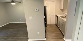 River Walk Apartments Gallery 88
