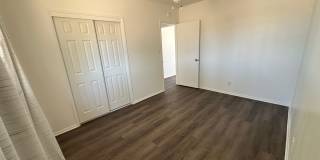 Newly Remodeled 2 bed 1 bath home! Gallery 14