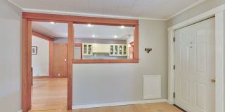Beautiful Craftsman Bungalow on the edge of the Historic Fort Russell Dristrict Gallery 18