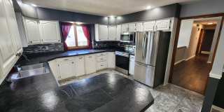 2-Car Garage + Washer & Dryer + Recently Updated! Available September 3rd! Gallery 3