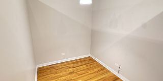 1071 W 15th Street Gallery 12