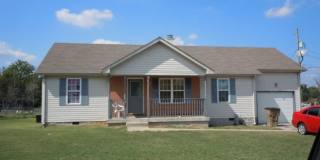 Large 3br 2ba with garage and privacy fence in Antioch, Tn Gallery 1