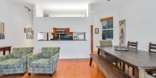 Fully Furnished Newly Remodeled Condo Downtown Gallery 8