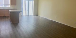 Fantastic Townhome close to Nike Gallery 9