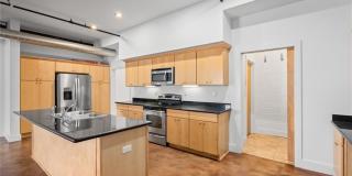 412 Dauphin Street Gallery 6