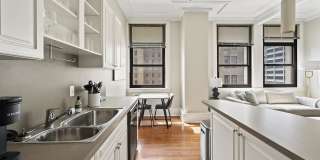 The Stahlman Gallery 12