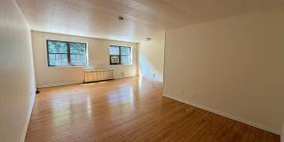 5424 Fifth Avenue Gallery 90