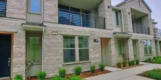 Fresno 3BR Pet-Friendly Townhouse with Community Amenities! Gallery 1