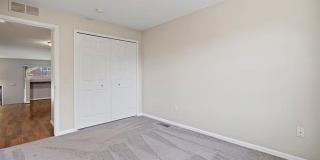 142 SANDY Lane Gallery 11