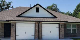 2 Bed | 1 Bath Luxury Duplex Gallery 1