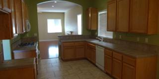 SINGLE STORY, 3 BEDROOM, 2 BATH, 2.5 CAR GARAGE, IN GATED COMMUNITY! Gallery 5