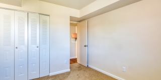 LakeRidge Square Gallery 18