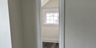 Single Family Home 3 bedroom 1 bath new paint flooring with basement fenced in yard Gallery 16