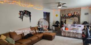 College rental 5 bedroom 4 bathroom Now showing for 2027-2028 school year Gallery 1